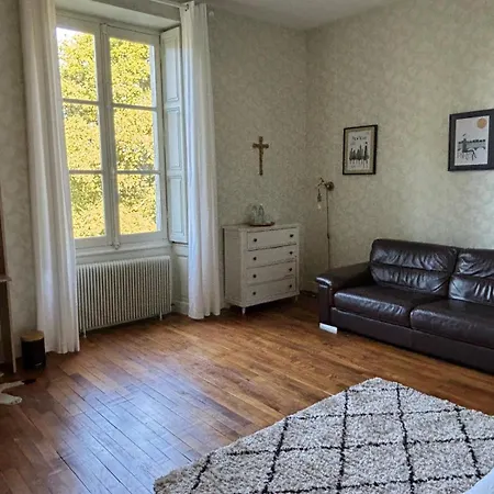 Manoir Au Coeur De La Campagne Angevine Vakantiehuis