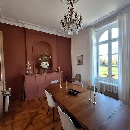 Manoir Au Coeur De La Campagne Angevine Сasa de vacaciones *