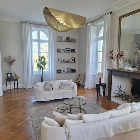 Vakantiehuis Manoir Au Coeur De La Campagne Angevine Bouchemaine