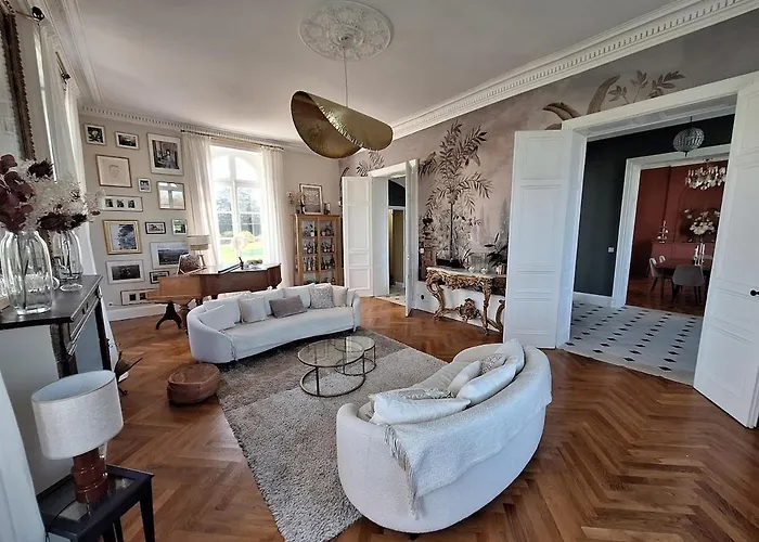 Manoir Au Coeur De La Campagne Angevine *