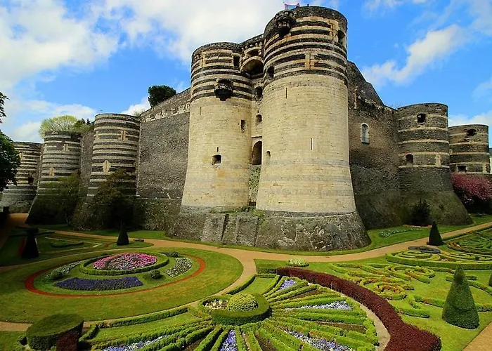 Manoir Au Coeur De La Campagne Angevine 度假居 *